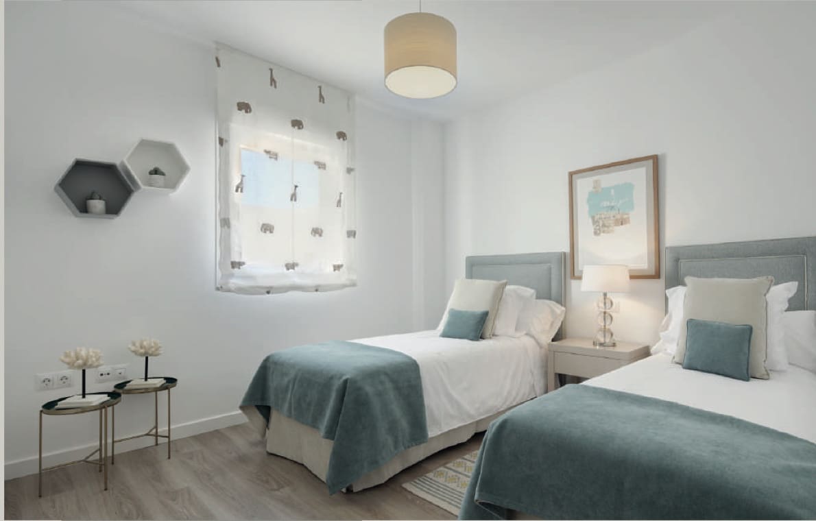 2 bedroom Apartment for sale in Nueva Andalucia with pool - € 495,000 (Ref: 9334383)