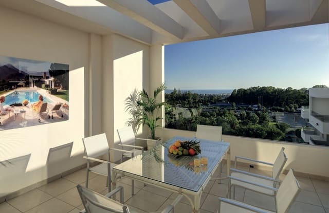 Apartamento de 2 habitaciones en Nueva Andalucia, Marbella en venta con piscina - 495.000 € (Ref: 9334383)