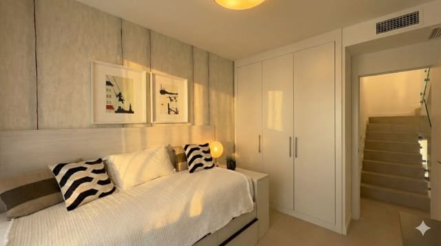 Casa de 3 habitaciones en Atalaya-Isdabe, Estepona en venta con piscina - 950.000 € (Ref: 9473825)