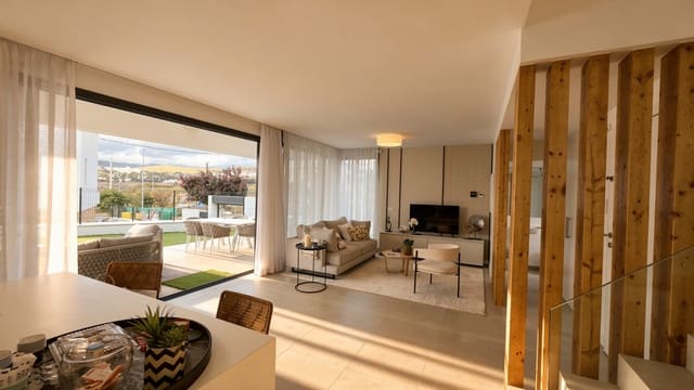 3 soverom Hus til salgs i El Paraiso, Estepona med svømmebasseng - € 950 000 (Ref: 9473825)