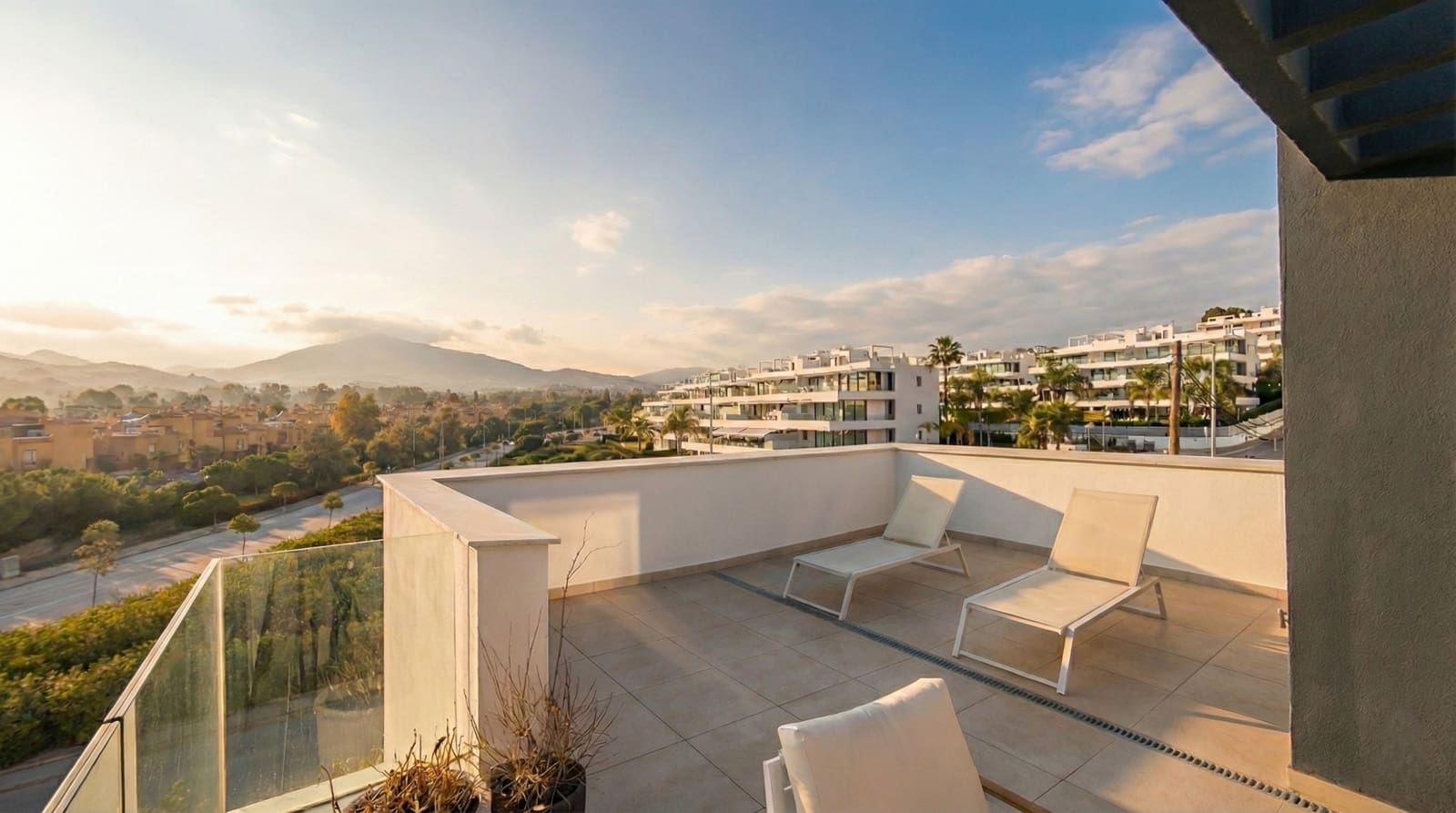 3 bedroom Townhouse for sale in El Paraiso with pool - € 950,000 (Ref: 9473825)