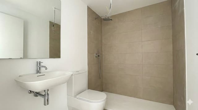 3 soveværelse Byhus til salg i El Paraiso, Estepona med garage - € 950.000 (Ref: 9473825)