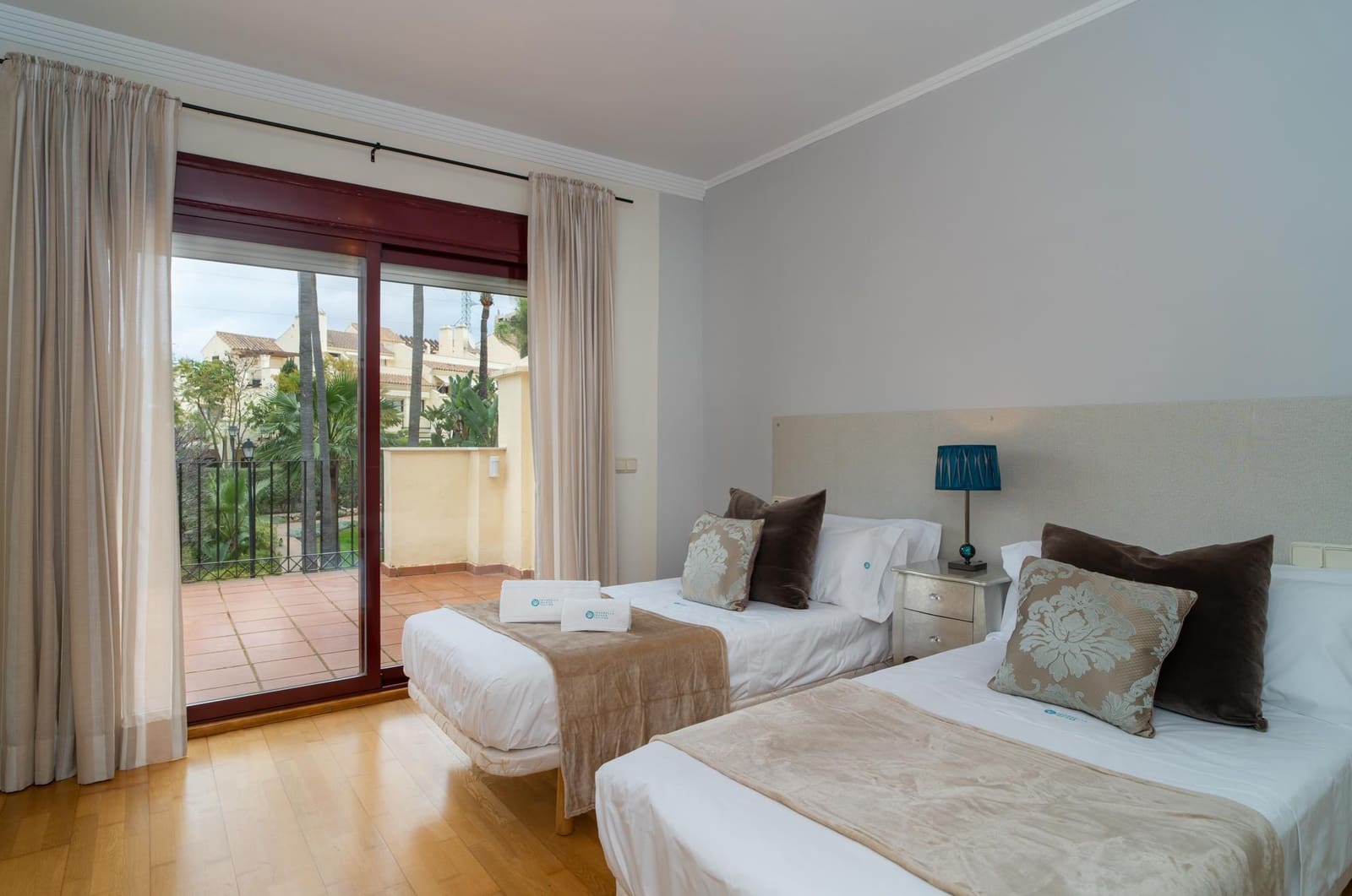 4 bedroom Townhouse for sale in Nueva Andalucia with pool - € 970,000 (Ref: 9604571)