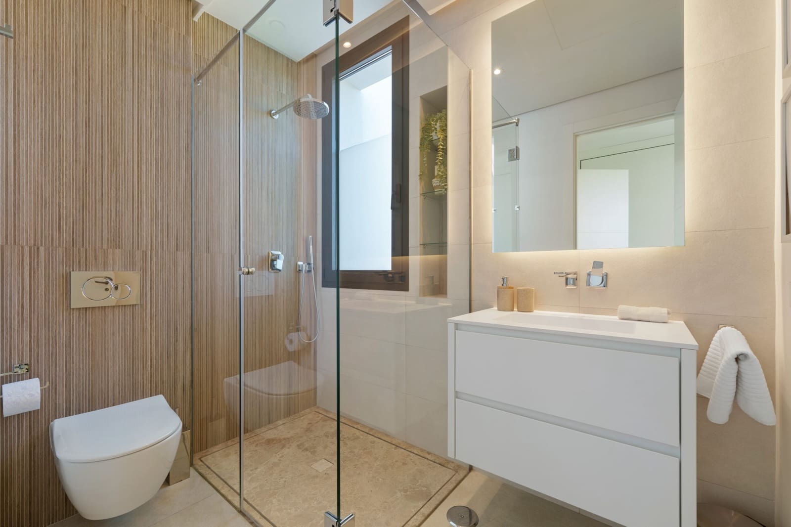 6 Zimmer Villa zu verkaufen in Golden Mile mit Pool - 5.495.000 € (Ref: 9643735)