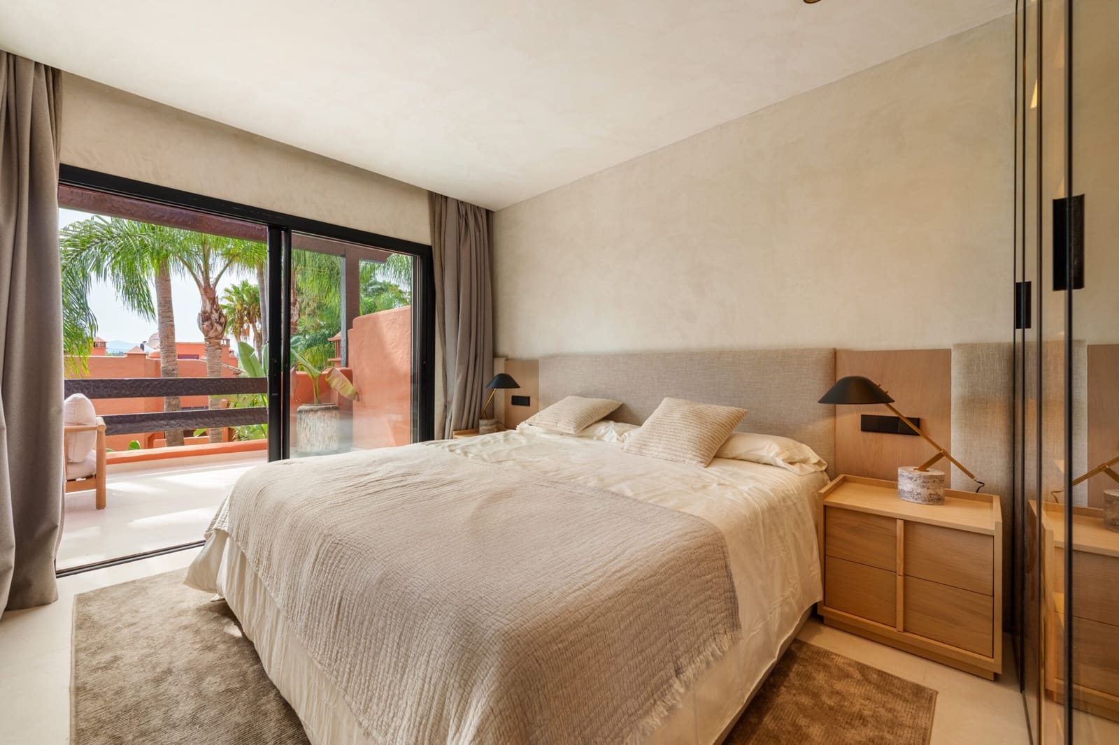 4 bedroom Townhouse for sale in Golden Mile with pool - € 2,150,000 (Ref: 9658317)