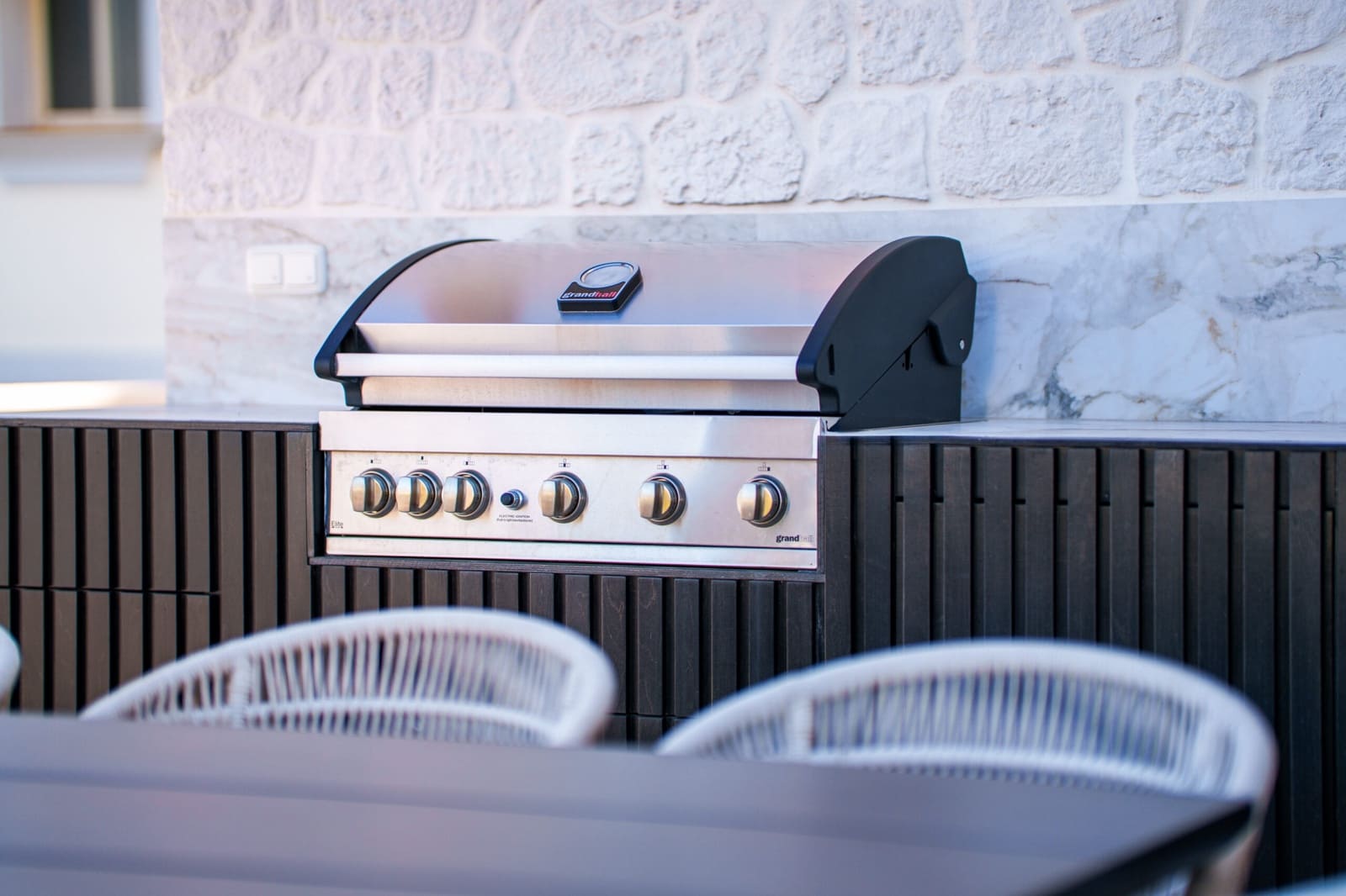 3 bedroom Apartment for sale in Nueva Andalucia with pool - € 2,750,000 (Ref: 9700428)