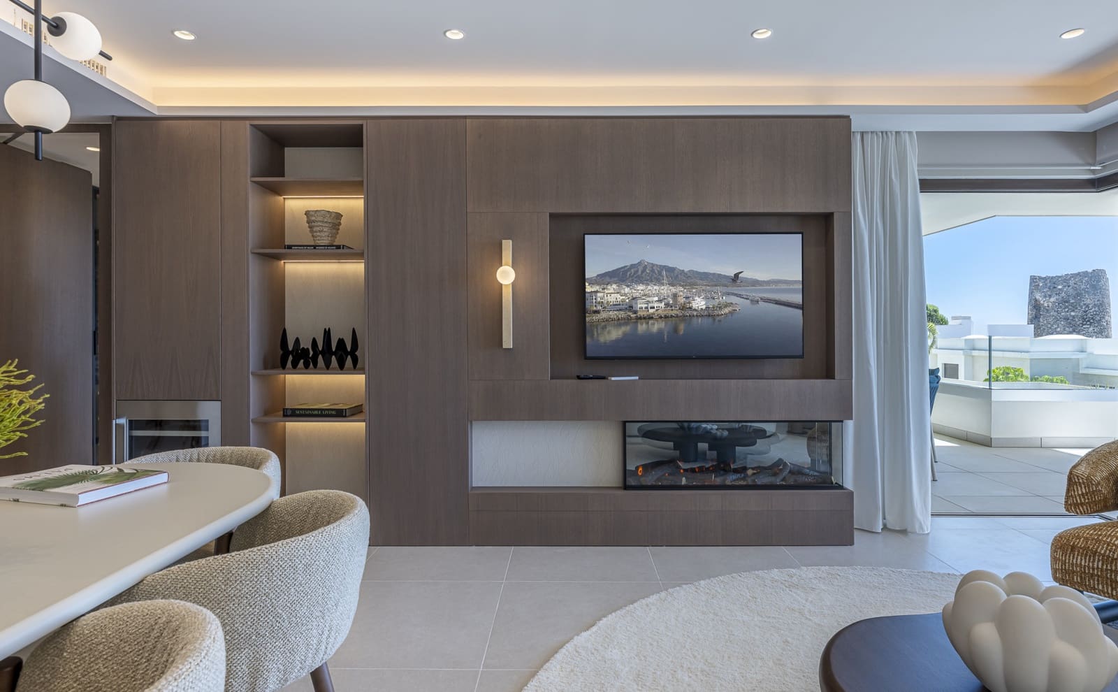 2 sypialnia Apartament na sprzedaż w Estepona z basenem garażem - 1 595 000 € (Ref: 10016535)