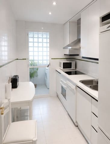 2 quarto Apartamento para venda em Marbella com piscina garagem - 690 000 € (Ref: 10033249)