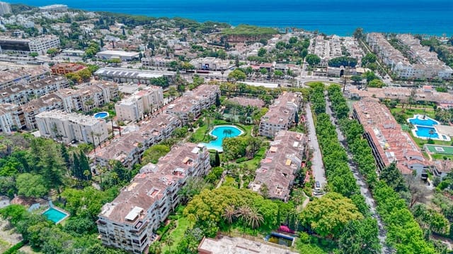 2 quarto Apartamento para venda em Marbella com piscina garagem - 690 000 € (Ref: 10033249)