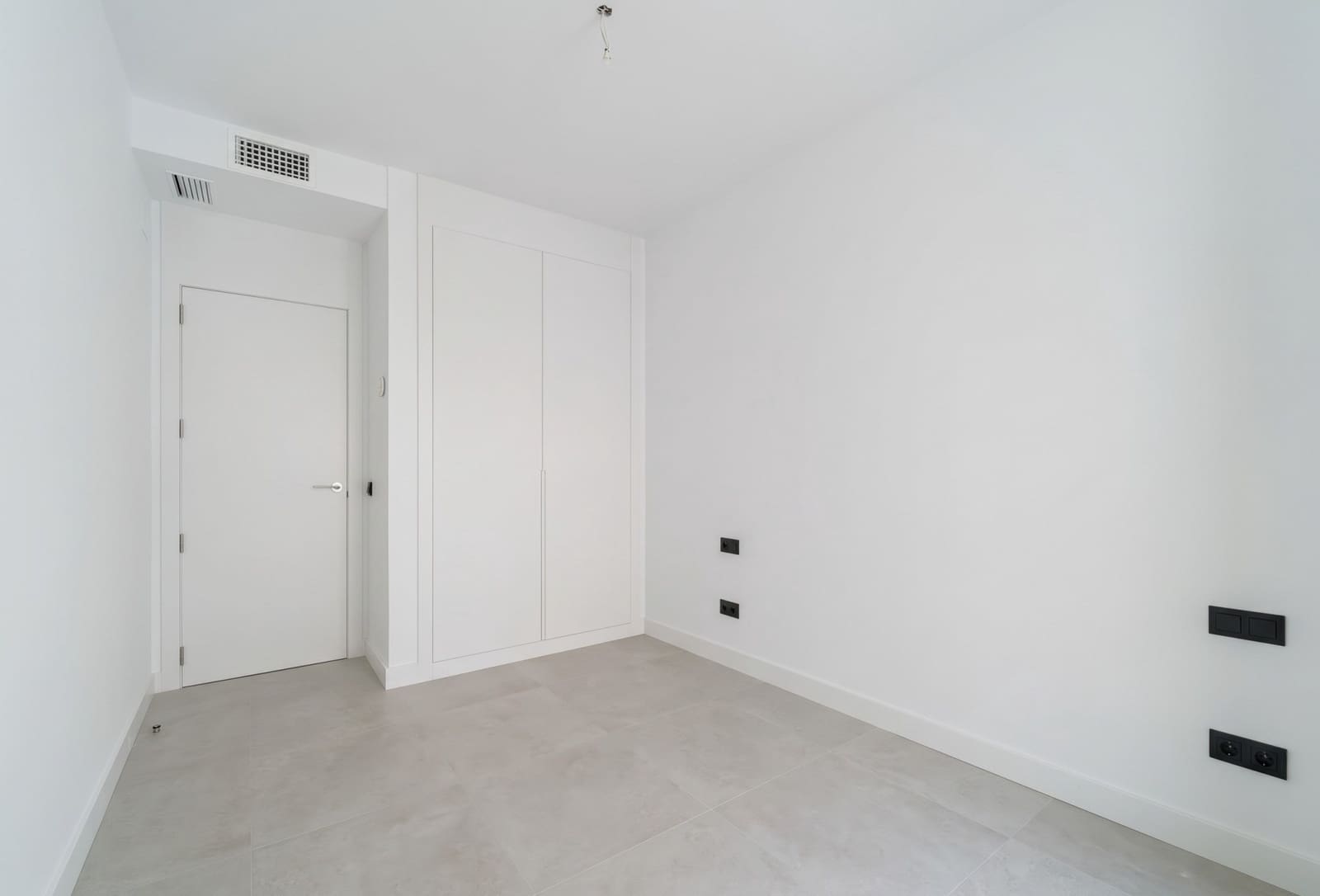 3 bedroom Apartment for sale in Marbella with pool garage - € 850,000 (Ref: 10101115)