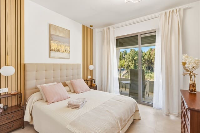 3 soverom Hus til salgs i Mijas Costa, Mijas med svømmebasseng garasje - € 880 000 (Ref: 10103529)