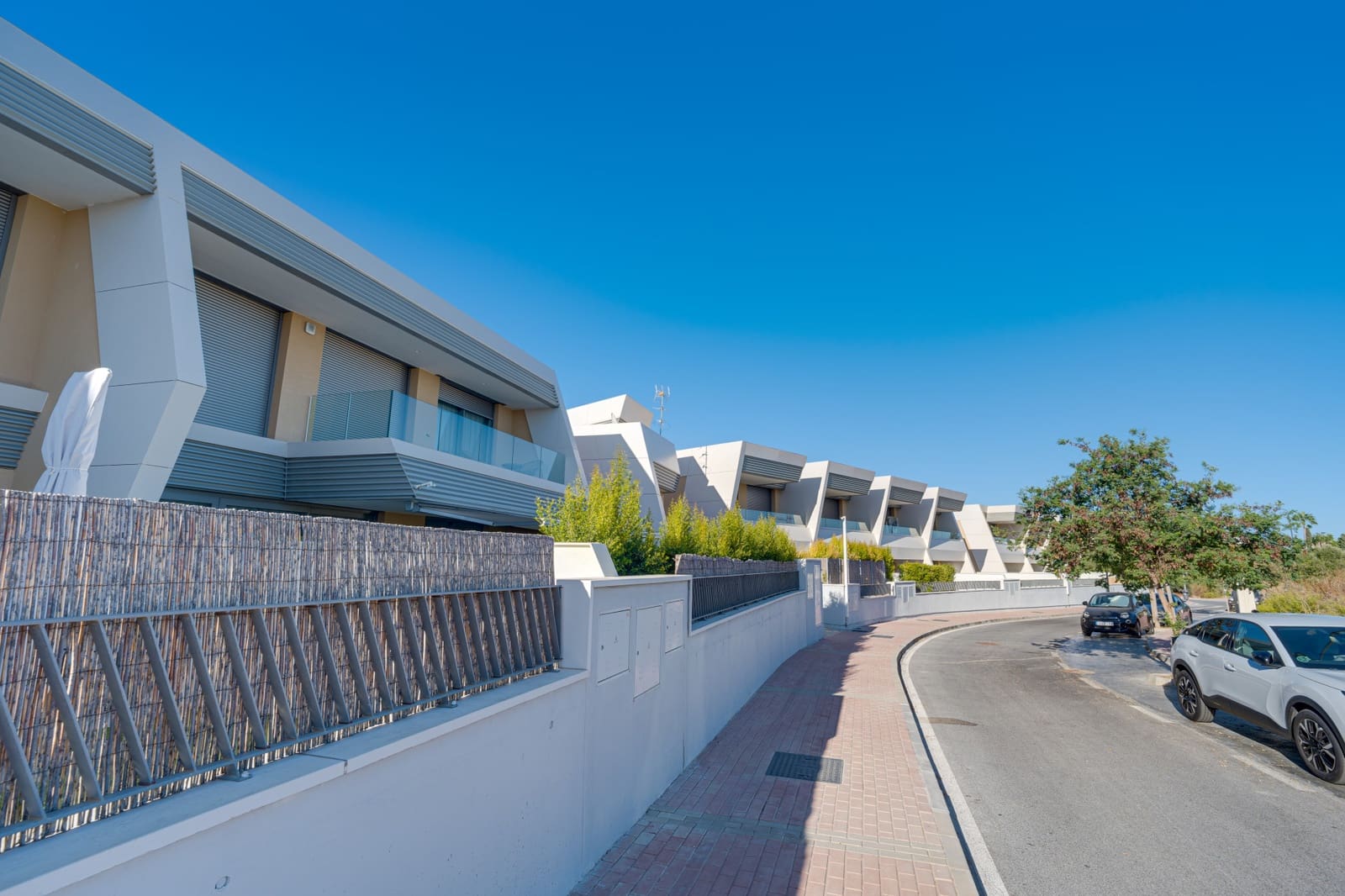 3 soverom Hus til salgs i Mijas Costa med svømmebasseng garasje - € 880 000 (Ref: 10103529)