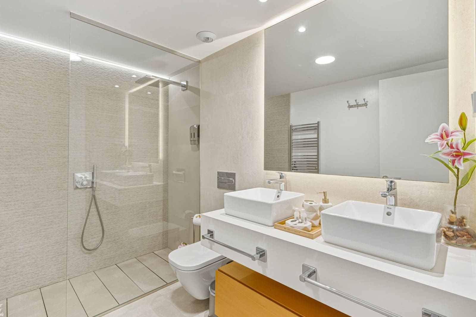 3 soverom Hus til salgs i Mijas Costa med svømmebasseng garasje - € 880 000 (Ref: 10103529)