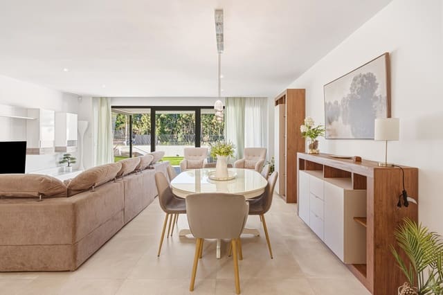 3 soverom Hus til salgs i Mijas Costa, Mijas med svømmebasseng garasje - € 880 000 (Ref: 10103529)