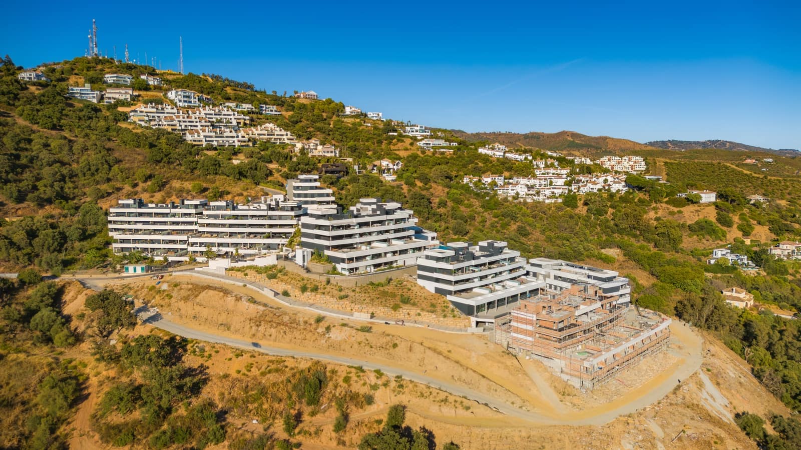 2 soverom Leilighet til salgs i Marbella med svømmebasseng garasje - € 675 000 (Ref: 10110418)