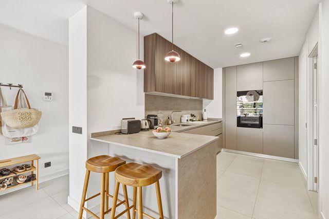 2 soverom Leilighet til salgs i Marbella med svømmebasseng garasje - € 675 000 (Ref: 10110418)