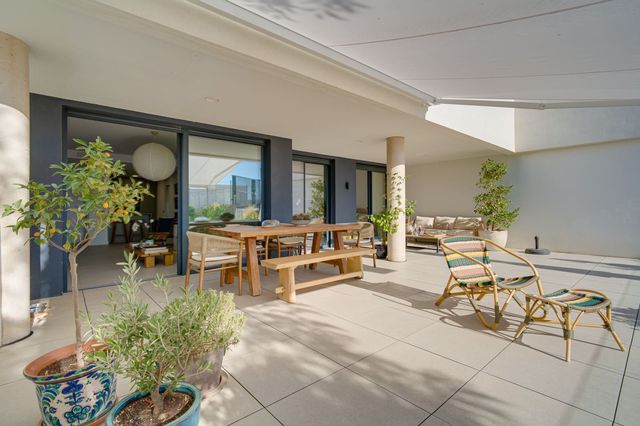 2 soverom Leilighet til salgs i Marbella med svømmebasseng garasje - € 675 000 (Ref: 10110418)