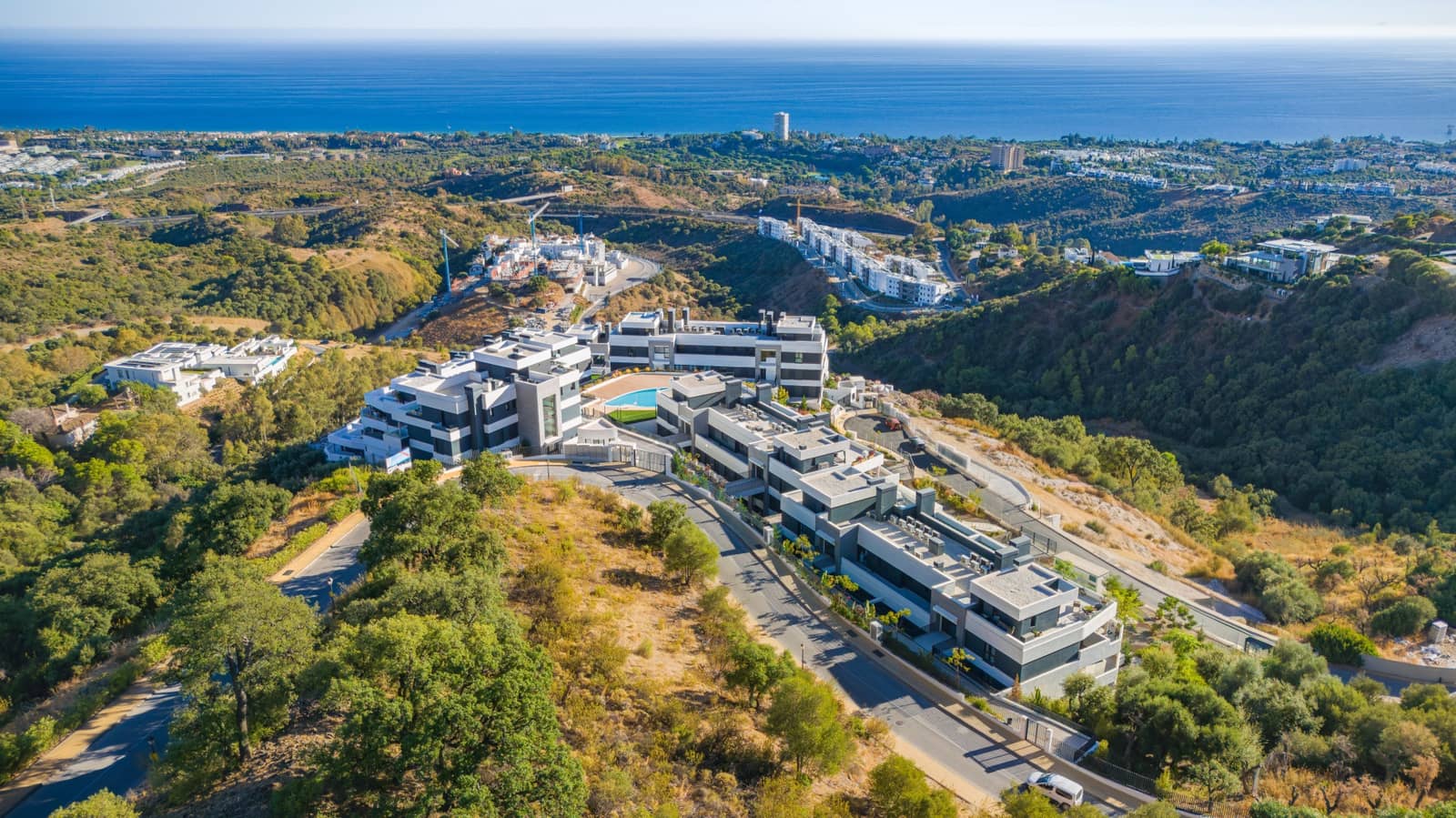 2 soverom Leilighet til salgs i Marbella med svømmebasseng garasje - € 675 000 (Ref: 10110418)