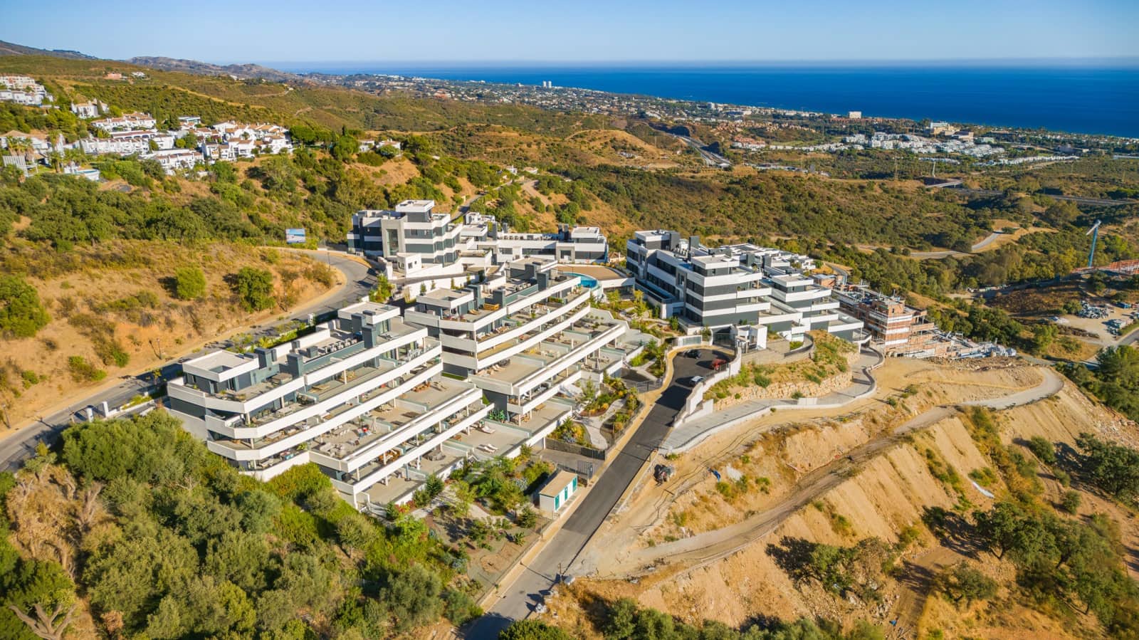 2 soverom Leilighet til salgs i Marbella med svømmebasseng garasje - € 675 000 (Ref: 10110418)