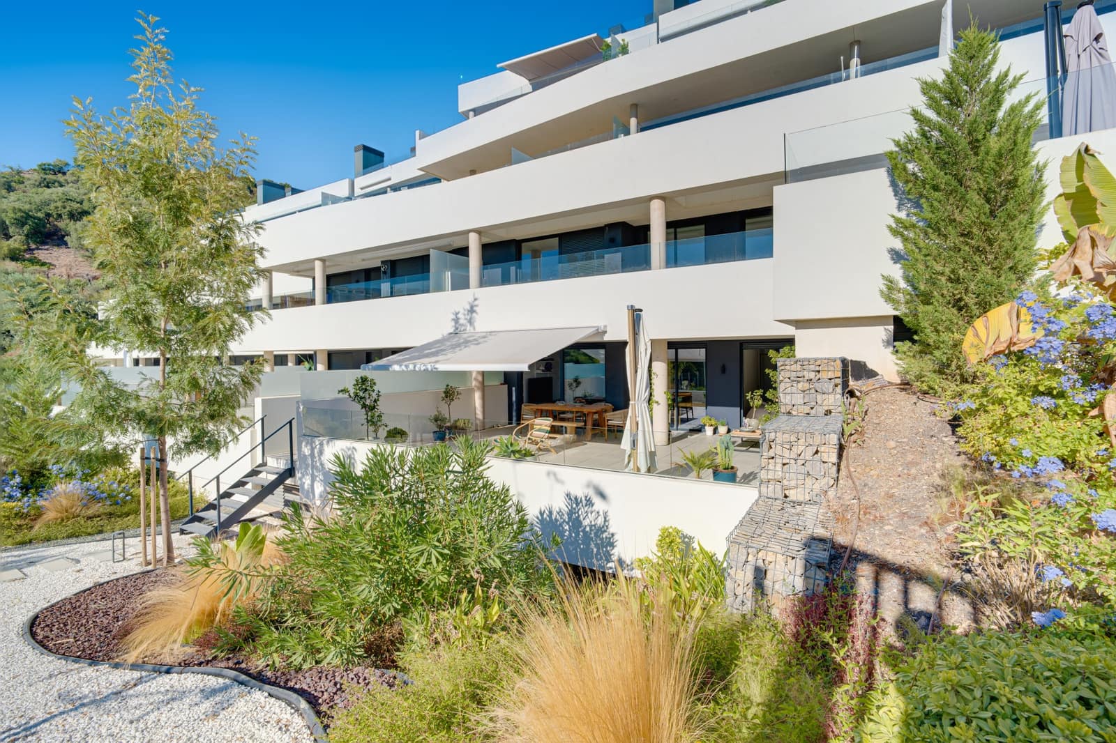 2 soverom Leilighet til salgs i Marbella med svømmebasseng garasje - € 675 000 (Ref: 10110418)