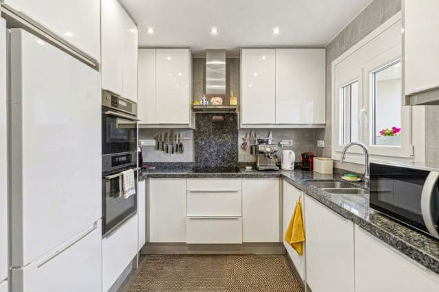 3 sovrum Takvåning till salu i Mijas Costa, Mijas med pool garage - 535 000 € (Ref: 10127309)