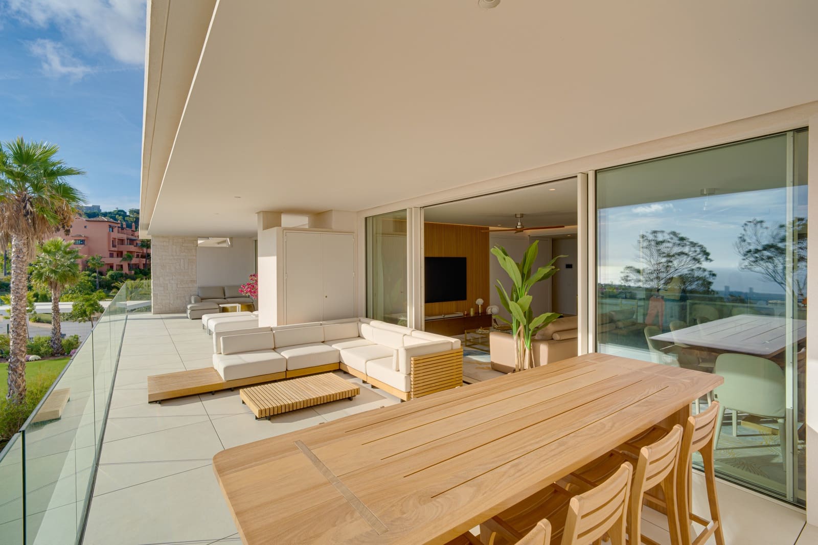 2 slaapkamer Appartement te koop in Marbella met zwembad garage - € 1.395.000 (Ref: 10163340)