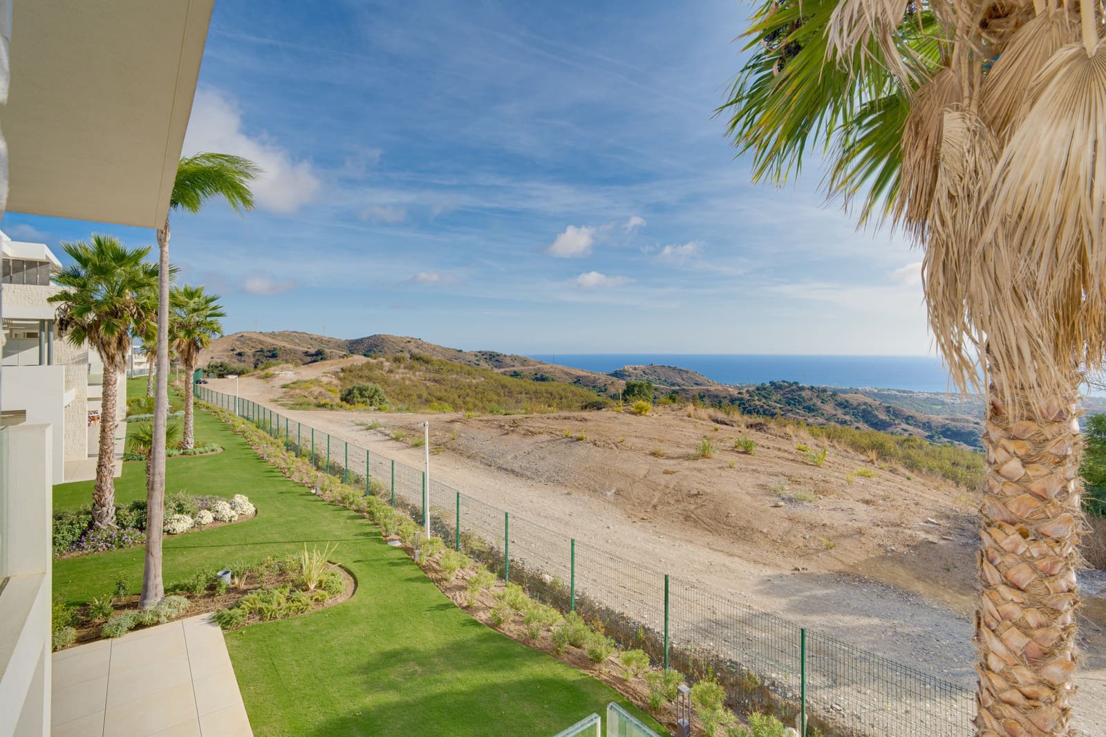 2 slaapkamer Appartement te koop in Marbella met zwembad garage - € 1.395.000 (Ref: 10163340)