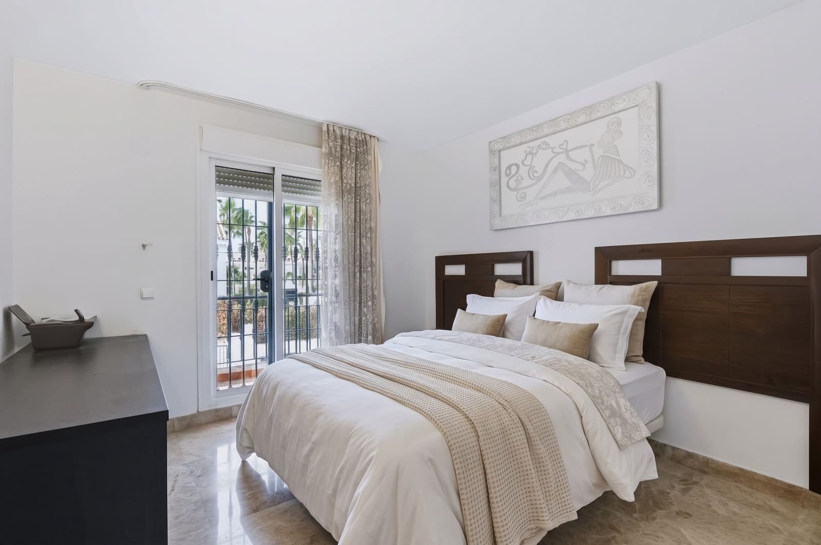 3 bedroom Townhouse for sale in Marbella with pool garage - € 950,000 (Ref: 10165819)