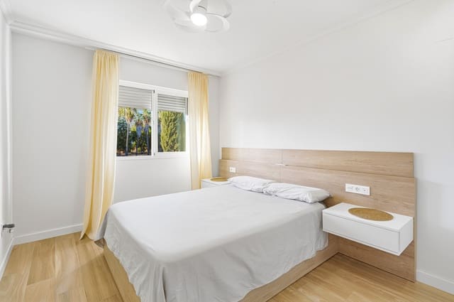 2 soverom Leilighet til salgs i San Pedro de Alcantara, Marbella med svømmebasseng garasje - € 585 000 (Ref: 10170223)