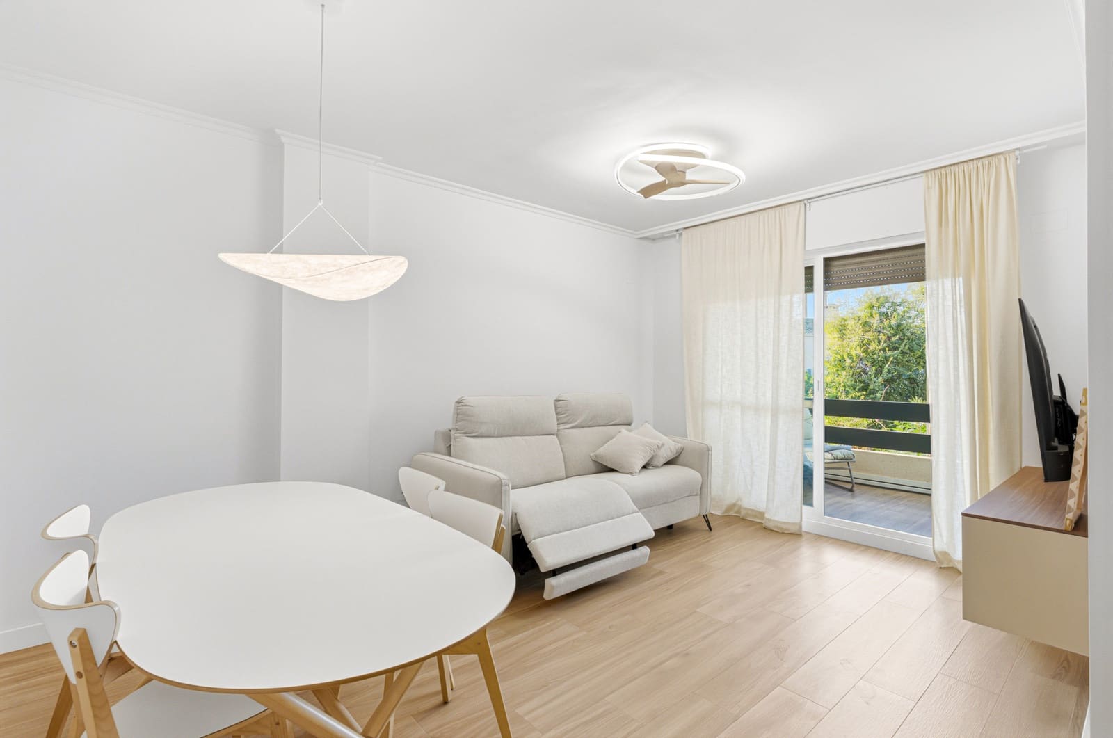 2 soverom Leilighet til salgs i San Pedro de Alcantara med svømmebasseng garasje - € 585 000 (Ref: 10170223)