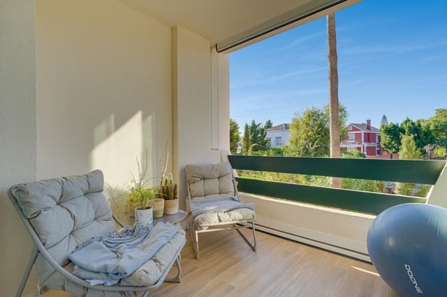 2 soverom Leilighet til salgs i San Pedro de Alcantara, Marbella med svømmebasseng garasje - € 585 000 (Ref: 10170223)