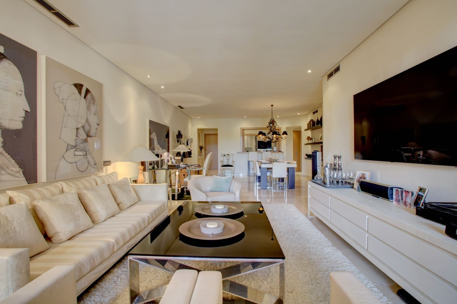 3 makuuhuone Huoneisto myytävänä paikassa Marbella mukana uima-altaan - 1 575 000 € (Ref: 5104250)