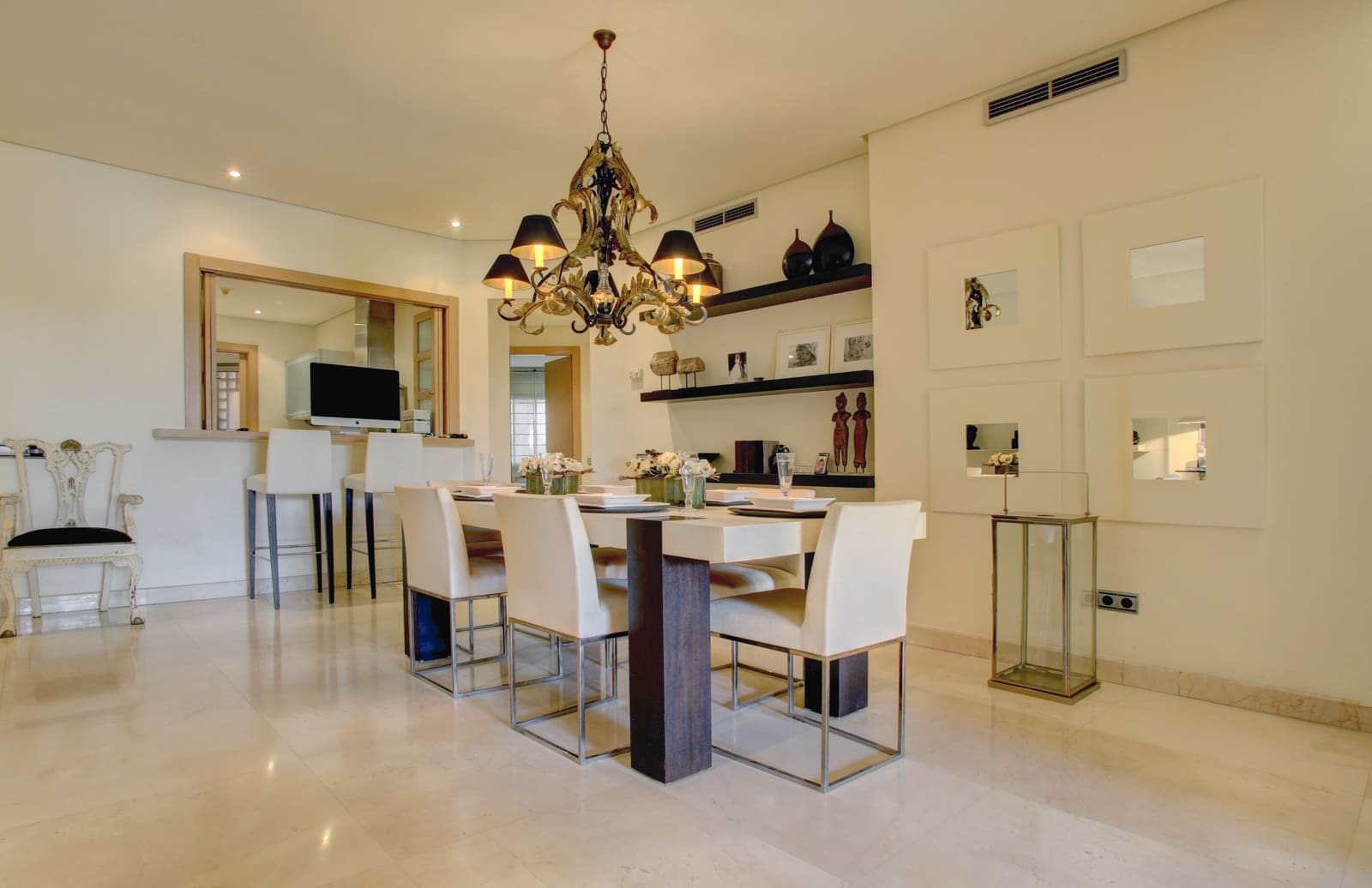 3 makuuhuone Huoneisto myytävänä paikassa Marbella mukana uima-altaan - 1 575 000 € (Ref: 5104250)