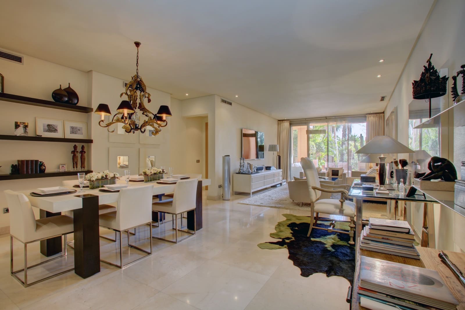 3 makuuhuone Huoneisto myytävänä paikassa Marbella mukana uima-altaan - 1 575 000 € (Ref: 5104250)