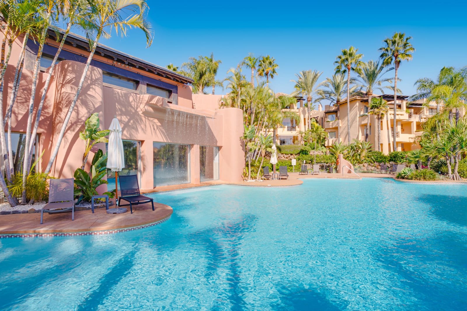 3 makuuhuone Huoneisto myytävänä paikassa Marbella mukana uima-altaan - 1 575 000 € (Ref: 5104250)