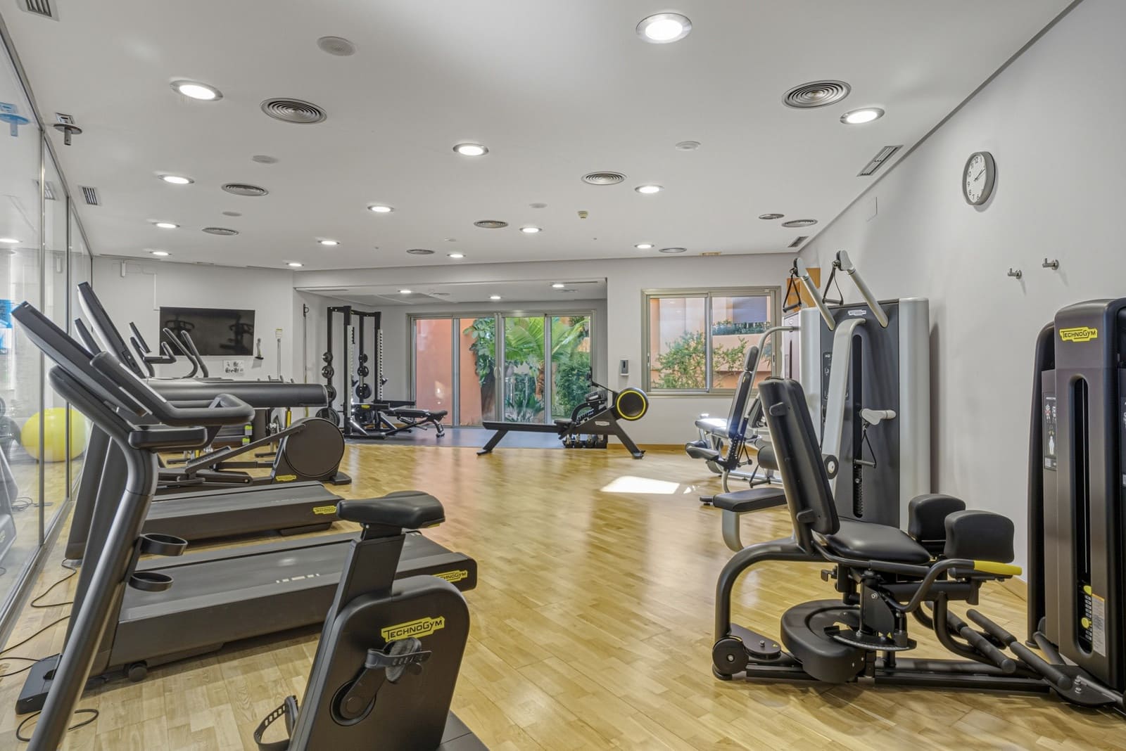 3 makuuhuone Huoneisto myytävänä paikassa Marbella mukana uima-altaan - 1 575 000 € (Ref: 5104250)