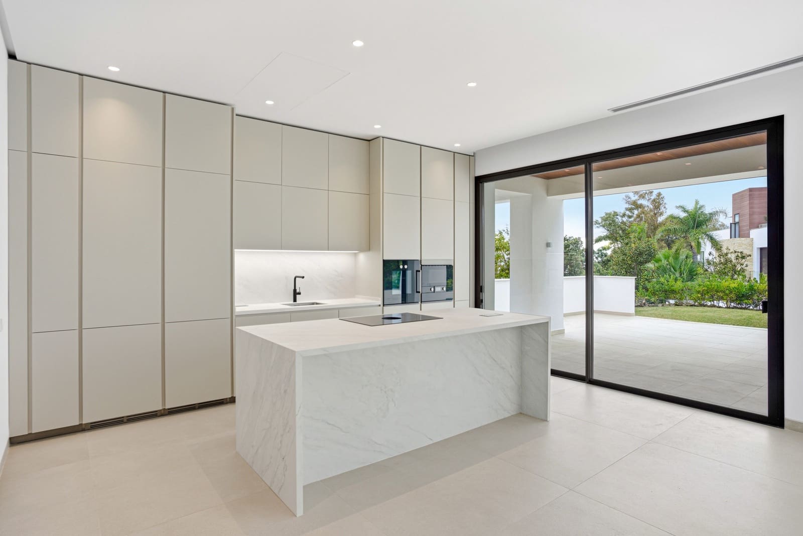 Chalet de 4 habitaciones en Golden Mile en venta con piscina garaje - 4.500.000 € (Ref: 7364527)