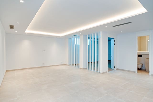 4 soveværelse Villa til salg i Golden Mile, Marbella med swimmingpool garage - € 4.500.000 (Ref: 7364527)