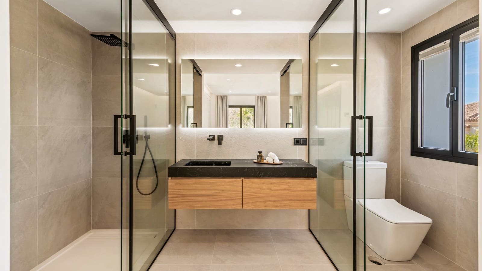 5 bedroom Villa for sale in Monte Halcones with pool garage - € 4,900,000 (Ref: 7658309)