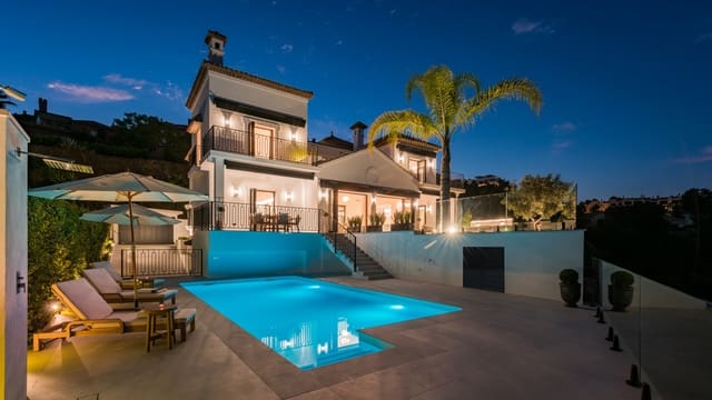 Chalet de 5 habitaciones en Monte Halcones, Benahavís en venta con piscina garaje - 4.900.000 € (Ref: 7658309)