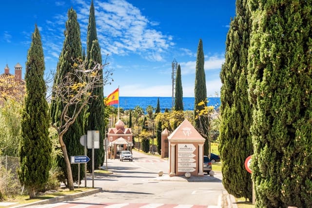 Terrain à Bâtir à vendre à Los Flamingos, Benahavís - 1 875 000 € (Ref: 8205120)