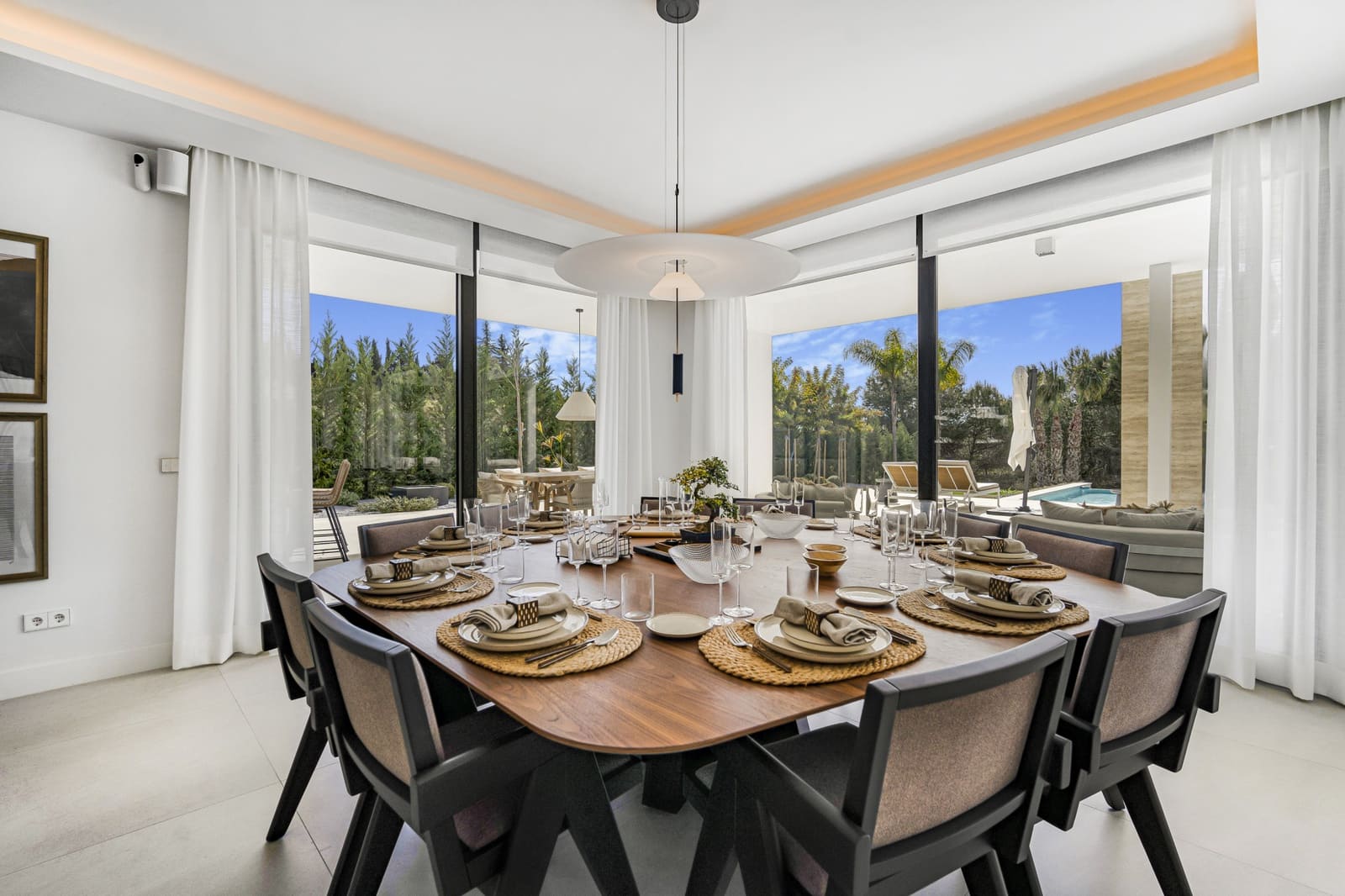 6 makuuhuone Huvila myytävänä paikassa Marbella mukana uima-altaan 
autotalli - 5 495 000 € (Ref: 8227675)