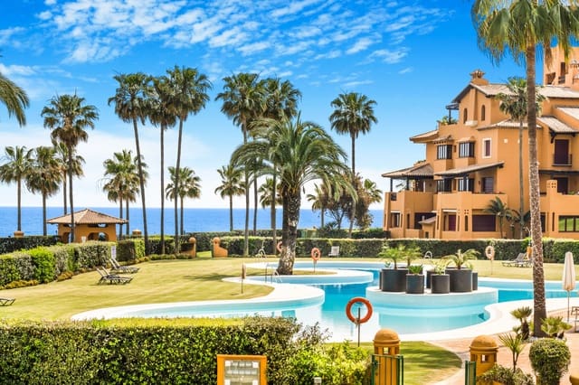 3 Zimmer Apartment zu verkaufen in Estepona mit Pool Garage - 2.395.000 € (Ref: 8238370)