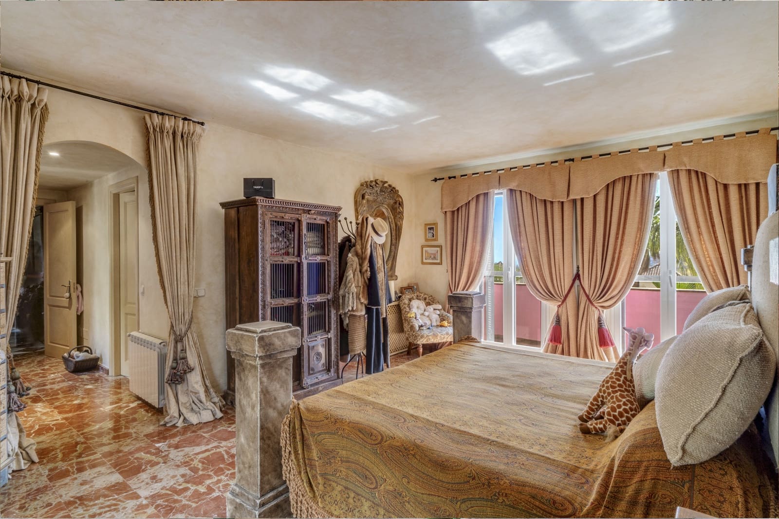 5 chambre Villa/Maison à vendre à Benahavis avec piscine garage - 5 250 000 € (Ref: 8491474)