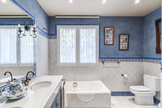 5 soverom Villa til salgs i Benahavís med svømmebasseng garasje - € 5 250 000 (Ref: 8491474)