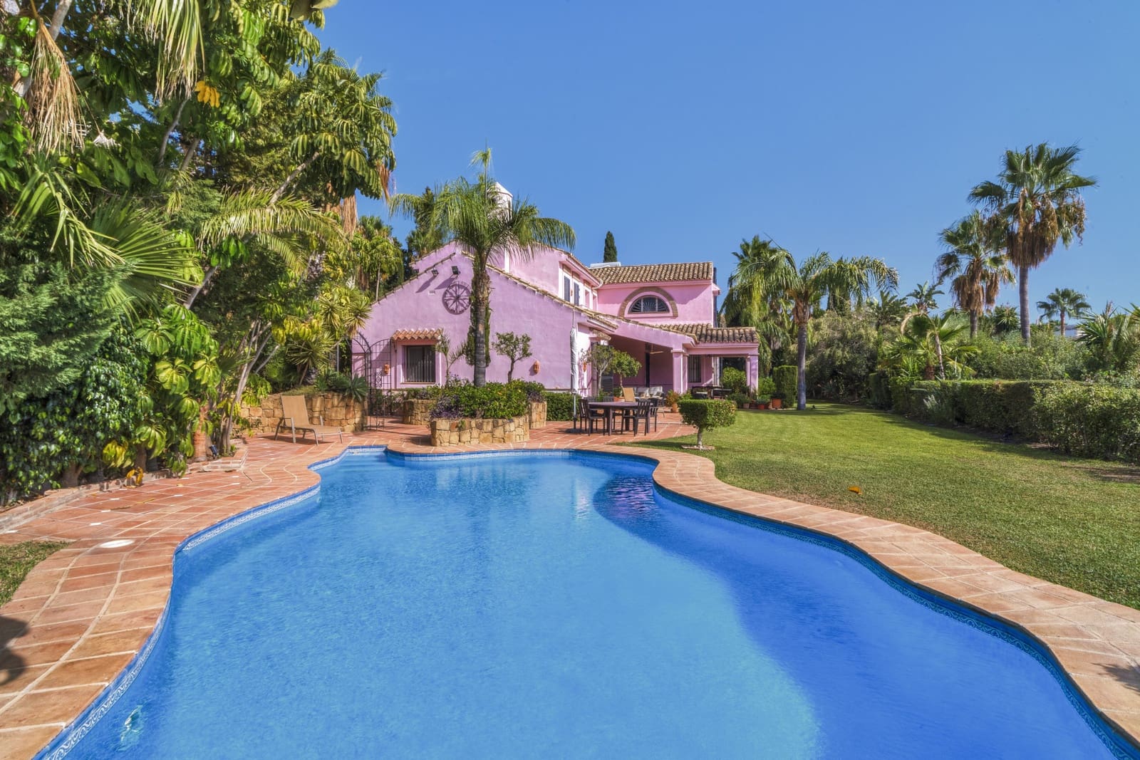 5 chambre Villa/Maison à vendre à Benahavis avec piscine garage - 5 250 000 € (Ref: 8491474)