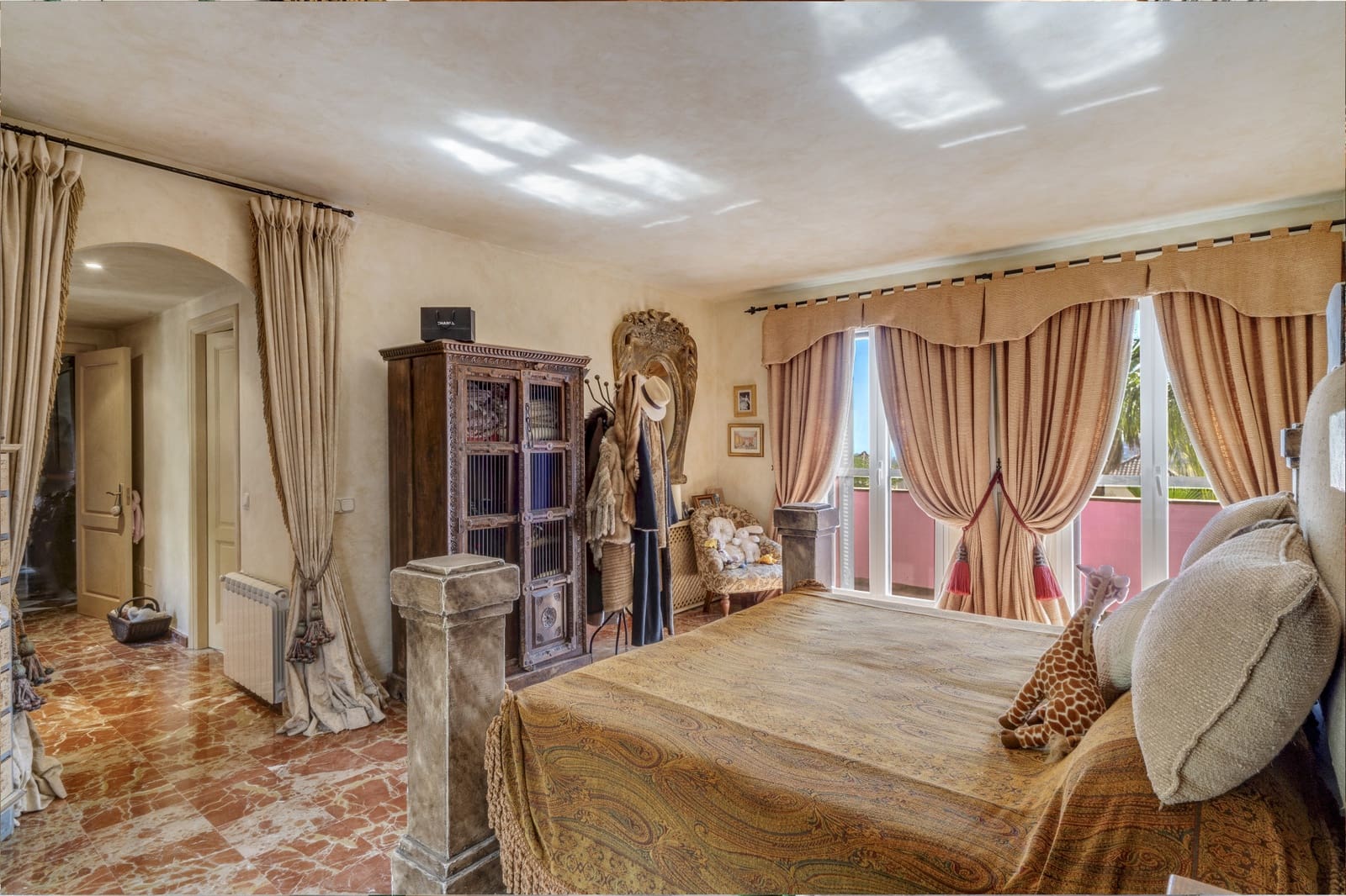 5 chambre Villa/Maison à vendre à Benahavis avec piscine garage - 5 250 000 € (Ref: 8491474)