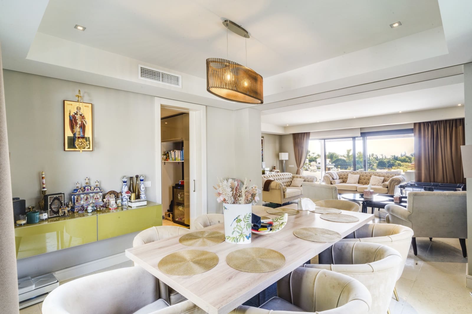 Chalet de 5 habitaciones en Marbella en venta con piscina garaje - 1.990.000 € (Ref: 8590071)