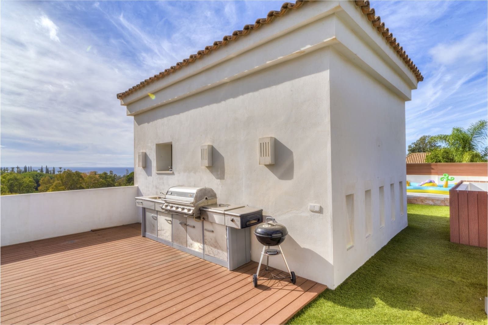Chalet de 5 habitaciones en Marbella en venta con piscina garaje - 1.990.000 € (Ref: 8590071)