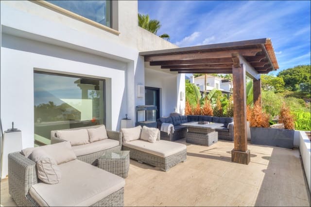 5 camera da letto Villa in vendita in Marbella con piscina garage - 1.990.000 € (Rif: 8590071)